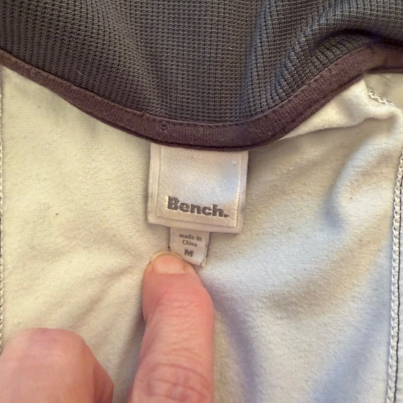 Bench Women's Asymmetric Zip-Up Jacket-Size Medium-Zip up-Embroidered Logo - Picture 13 of 13